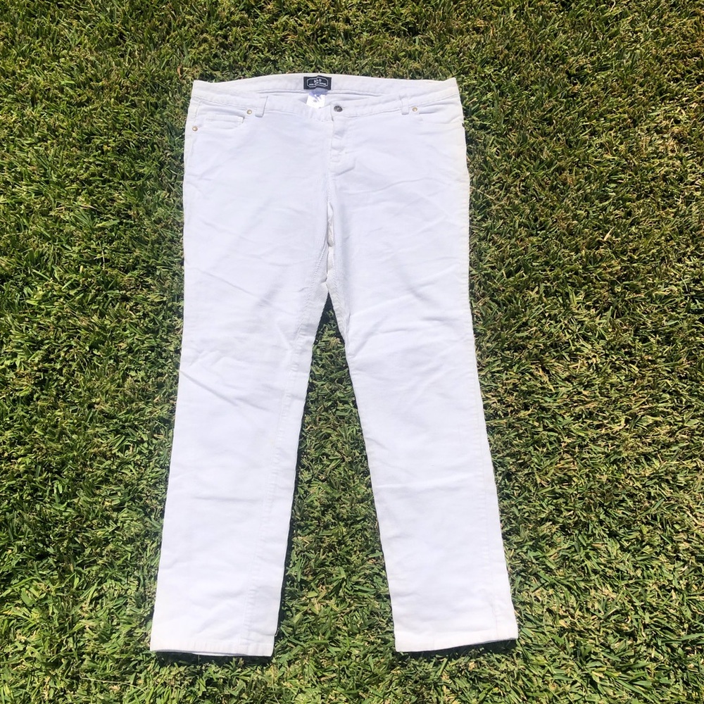 B.A.D. Body Active Design 18 White Corduroy Jeans